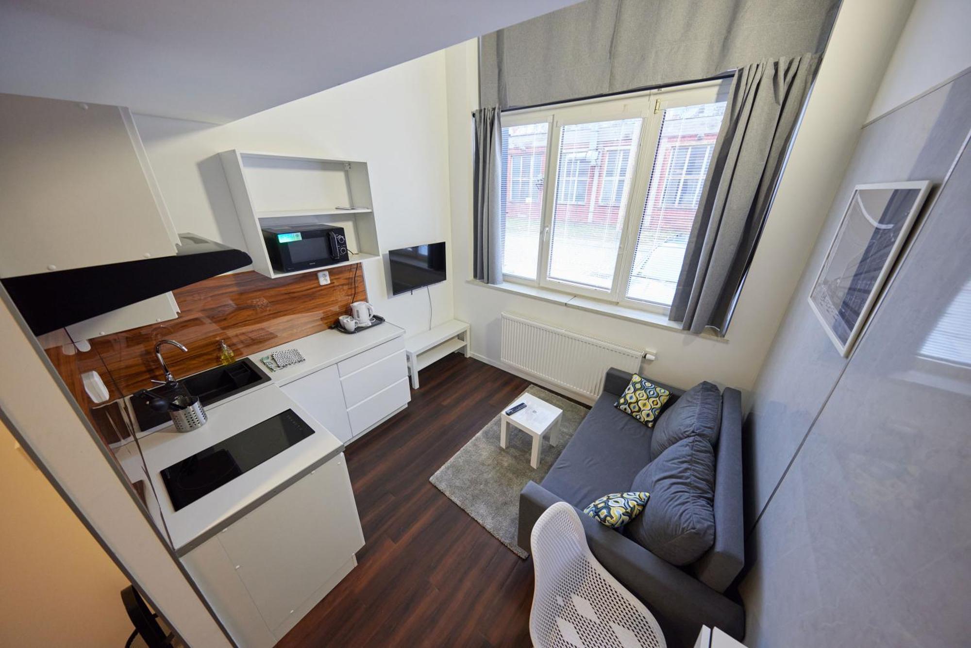 Block 96 Apartments Zlin Bagian luar foto